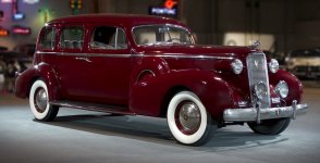 1937_Cadillac_Fleetwood1.jpg