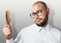 adult-bald-man-hand-holding-comb_488220-13032.jpg